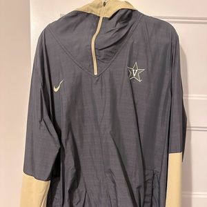 Vanderbilt Nike Lightweight Hooded Jacket XXL